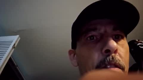 Snapshot of dogbone999081 chatting on November 2, 8:28 am dogbone999081 online show from November 2, 8:28 am