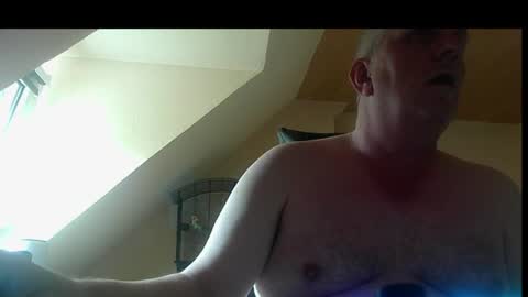 Snapshot of doggy2629 chatting on July 5, 12:01 pm doggy2629 online show from July 5, 12:01 pm