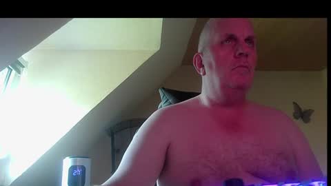 Snapshot of doggy2629 chatting on July 31, 8:47 am doggy2629 online show from July 31, 8:47 am