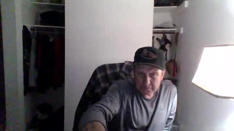 Snapshot of doglog79874 chatting on October 27, 6:17 am doglog79874 online show from October 27, 6:17 am