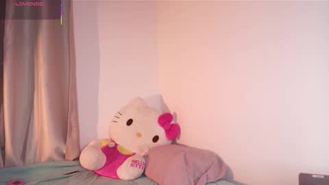 Snapshot of dolceangel__ chatting on November 10, 5:17 am Blair online show from November 10, 5:17 am