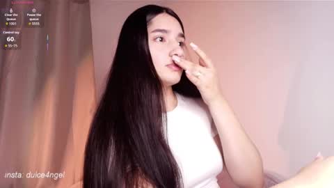 Snapshot of dolceangel__ chatting on November 25, 3:50 am Blair online show from November 25, 3:50 am