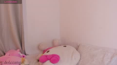 Snapshot of dolceangel__ chatting on June 17, 2:03 am Blair online show from June 17, 2:03 am