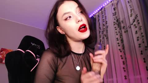 doll1_maiya online show from April 5, 8:28 pm