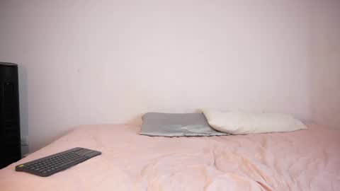 Snapshot of doll4you_ chatting on May 6, 11:26 am Alice y Ros online show from May 6, 11:26 am