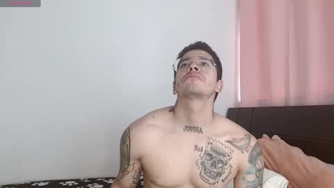 Auro and Santiago online show from December 19, 6:34 pm