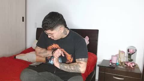 Auro and Santiago online show from February 13, 3:07 am