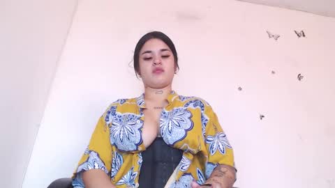 doll_and_thebrown online show from November 22, 5:23 pm