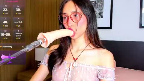 Bella  online show from June 10, 7:57 pm