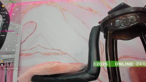 Snapshot of doll_danna chatting on February 25, 12:58 am Luciana My online show from February 25, 12:58 am