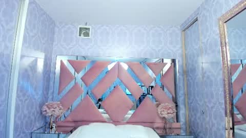Snapshot of doll_skinny18 chatting on June 19, 11:08 pm Samy online show from June 19, 11:08 pm