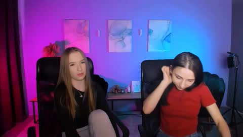 doll_vey online show from March 14, 9:48 am