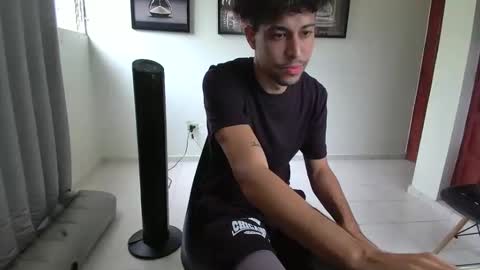 DollarHot30 online show from February 2, 7:34 pm