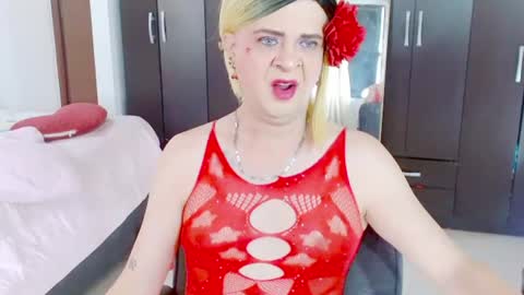 ilona online show from July 12, 8:00 pm