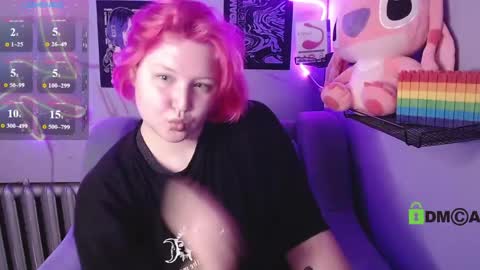 Snapshot of dollirosee chatting on May 25, 5:35 am dollirosee online show from May 25, 5:35 am