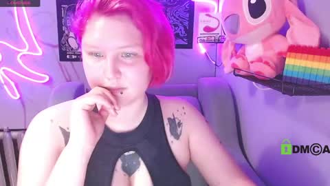 Snapshot of dollirosee chatting on May 29, 4:10 am dollirosee online show from May 29, 4:10 am