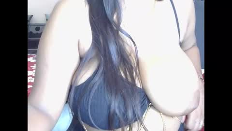 Snapshot of dolly_2 chatting on October 31, 5:19 am dolly_2 online show from October 31, 5:19 am