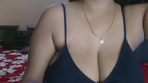 Snapshot of dolly_2 chatting on November 1, 3:52 am dolly_2 online show from November 1, 3:52 am