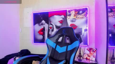 dolly_boob online show from January 8, 4:48 am