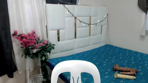 YUMEE online show from December 2, 7:36 am