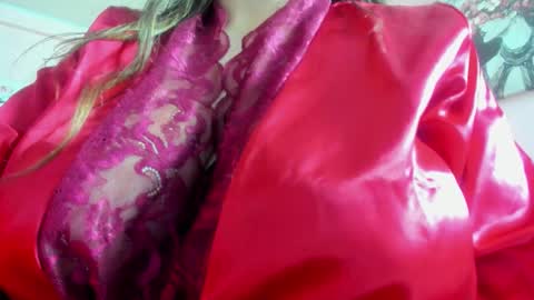 Call me Zoe  online show from October 24, 4:42 am