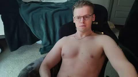 Snapshot of doloresman chatting on July 9, 10:58 pm doloresman online show from July 9, 10:58 pm
