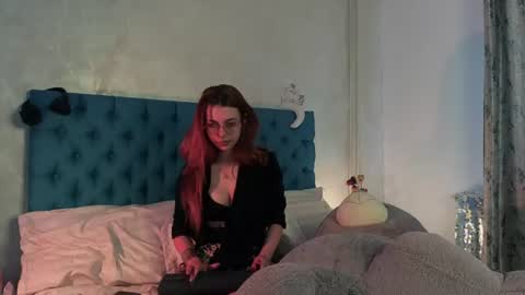 Snapshot of doloressage chatting on June 19, 3:49 pm Dolores Sage online show from June 19, 3:49 pm