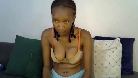 dolsexy online show from May 17, 1:36 am