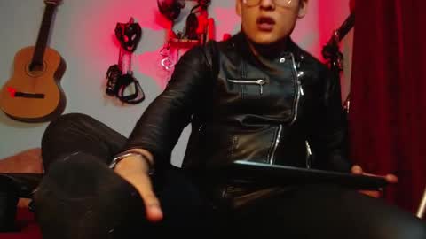 Snapshot of dom2travelers_sm chatting on September 28, 6:13 pm Diego Castell online show from September 28, 6:13 pm