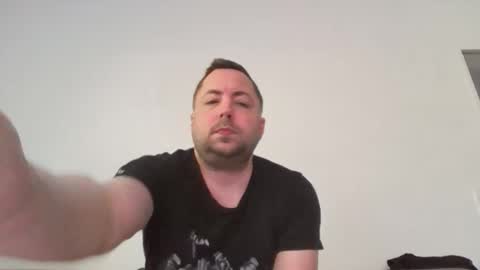 Snapshot of dombio_12 chatting on May 25, 12:11 pm dombio_12 online show from May 25, 12:11 pm