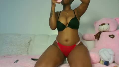 Amarie noels online show from March 5, 11:50 am