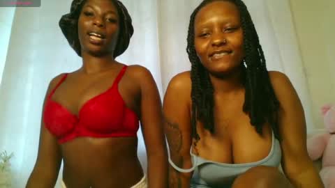 Snapshot of domecesy chatting on June 26, 10:52 am Amarie noels online show from June 26, 10:52 am