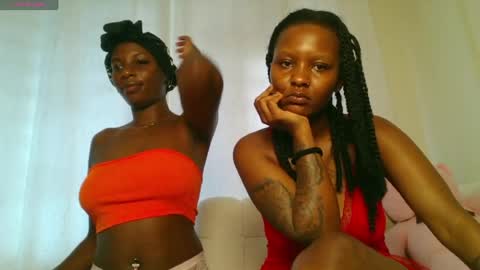 Snapshot of domecesy chatting on June 30, 11:11 am Amarie noels online show from June 30, 11:11 am