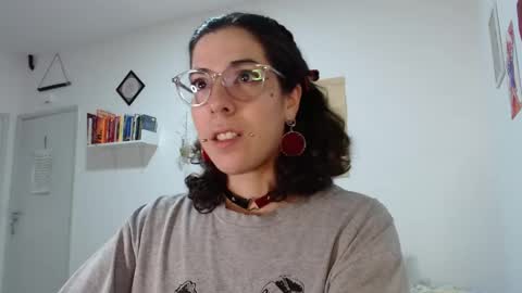 Snapshot of domenica_dos_ouros chatting on March 19, 9:52 pm sweet domme online show from March 19, 9:52 pm