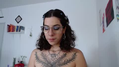 Snapshot of domenica_dos_ouros chatting on March 20, 2:33 pm sweet domme online show from March 20, 2:33 pm