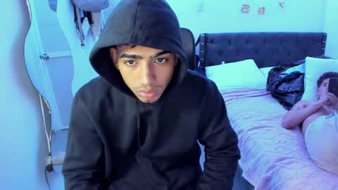 Snapshot of domi_master chatting on January 15, 2:06 am MASTER online show from January 15, 2:06 am