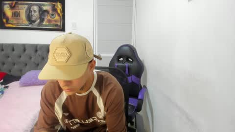 Snapshot of domi_master chatting on February 11, 12:06 am MASTER online show from February 11, 12:06 am