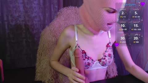 domiiniicana online show from December 12, 2:55 pm