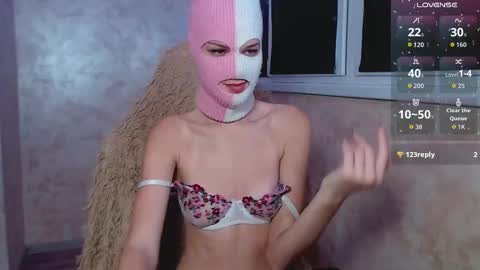 domiiniicana online show from September 19, 7:21 am