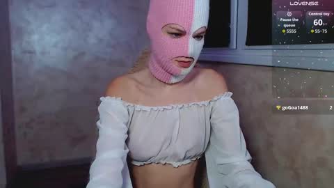 domiiniicana online show from September 26, 7:07 pm