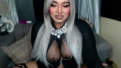 dominant10inchcock online show from December 5, 5:20 pm