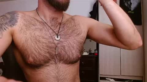 Logan - INDEPENDET MODEL online show from June 5, 6:52 am