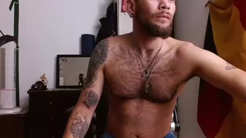 Logan - INDEPENDET MODEL online show from June 11, 11:41 am