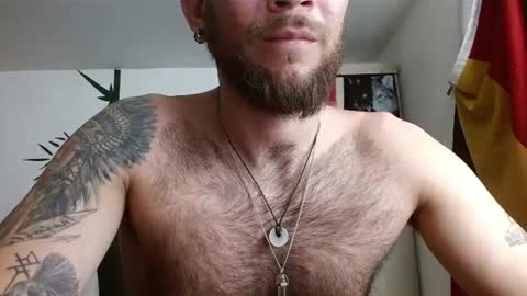 Logan - INDEPENDET MODEL online show from June 13, 2:04 pm