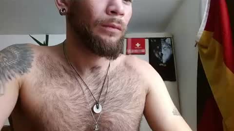 Logan - INDEPENDET MODEL online show from June 19, 9:29 pm