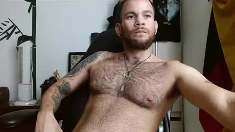 Logan - INDEPENDET MODEL online show from July 10, 12:19 pm