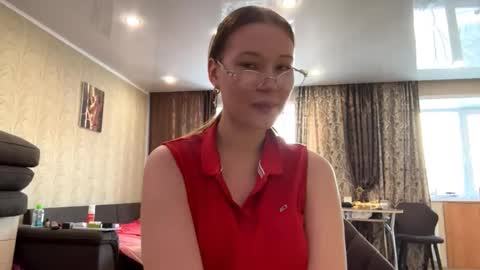 Snapshot of domingapriess chatting on November 18, 4:28 am Olivia online show from November 18, 4:28 am