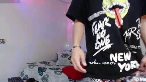 Snapshot of dominic_hanks chatting on November 15, 8:22 am DOMINIC AND ANDREW online show from November 15, 8:22 am