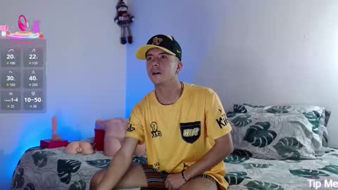 Snapshot of dominic_hanks chatting on December 2, 6:30 am DOMINIC AND ANDREW online show from December 2, 6:30 am