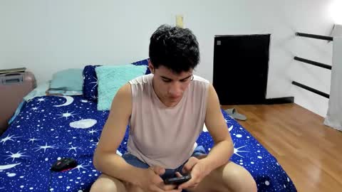 Snapshot of dominic_radccliffe chatting on October 22, 6:40 pm Your real love online show from October 22, 6:40 pm